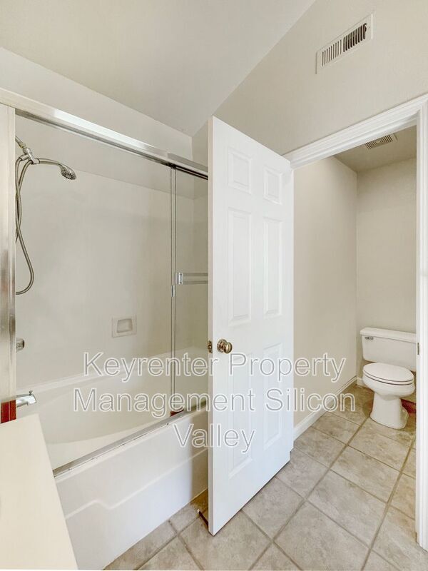 Building Photo - 1889 Kobuk Valley Common