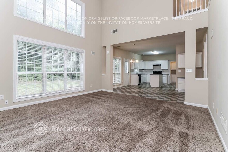 Building Photo - 3740 Cranford Dr SW