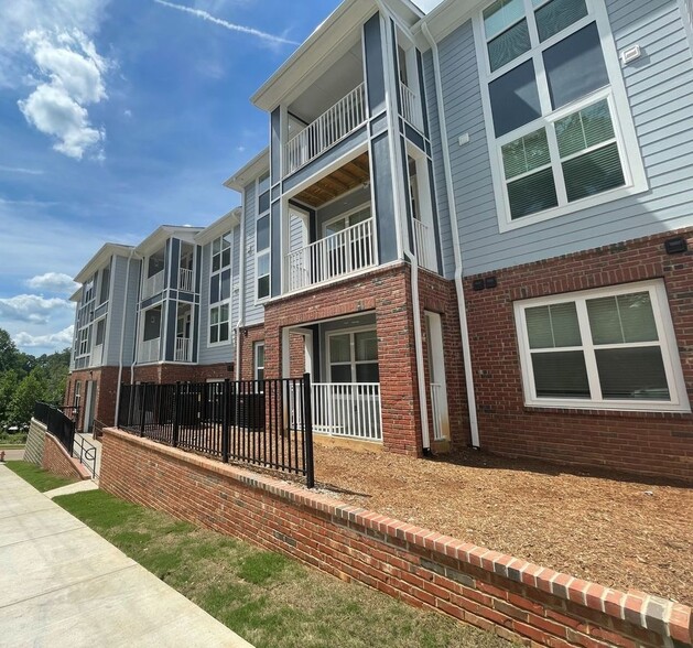 Street Apartments 1401 Stovall Dr Raleigh NC 27606 Apartment