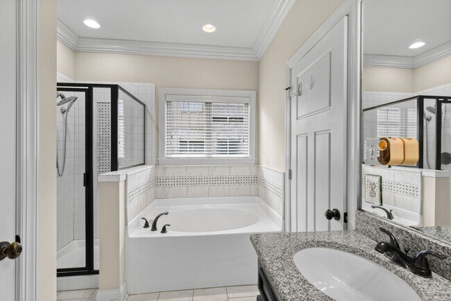 Building Photo - 948 Starr Ct