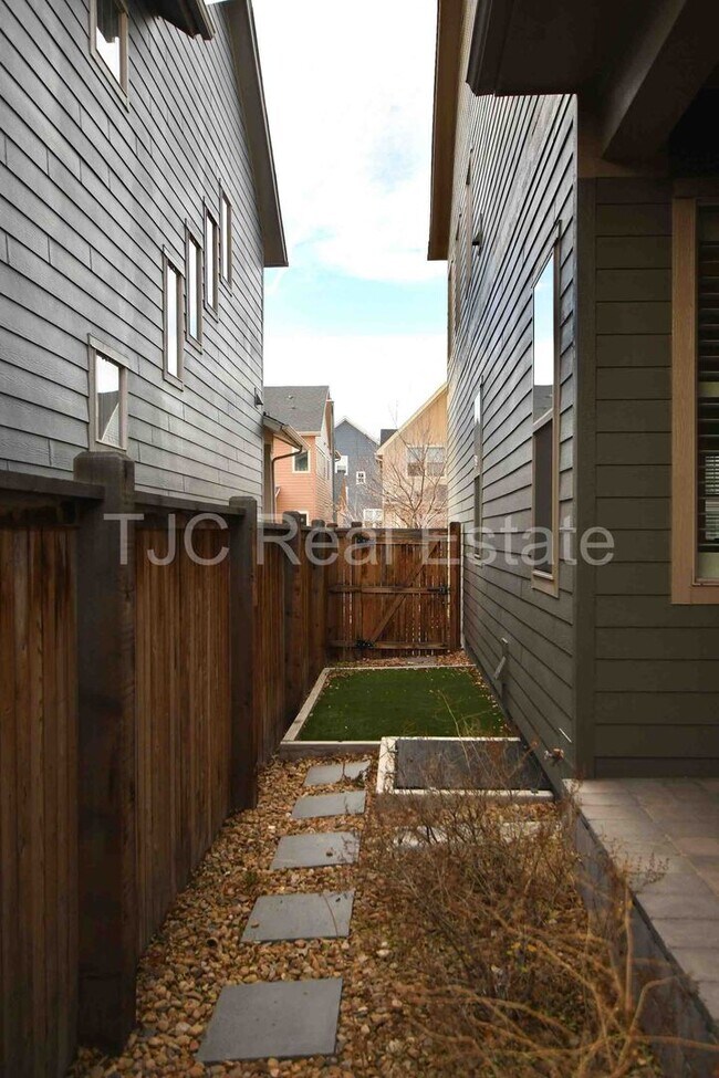 Building Photo - 5512 N Wabash St