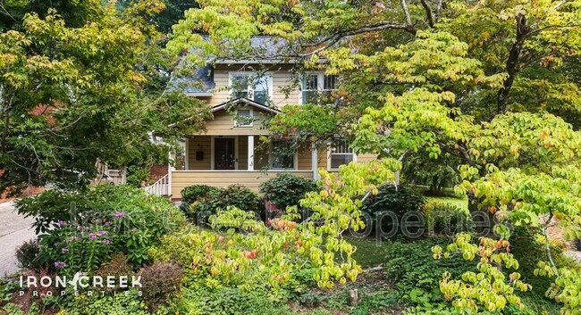 Building Photo - 42 Westover Dr