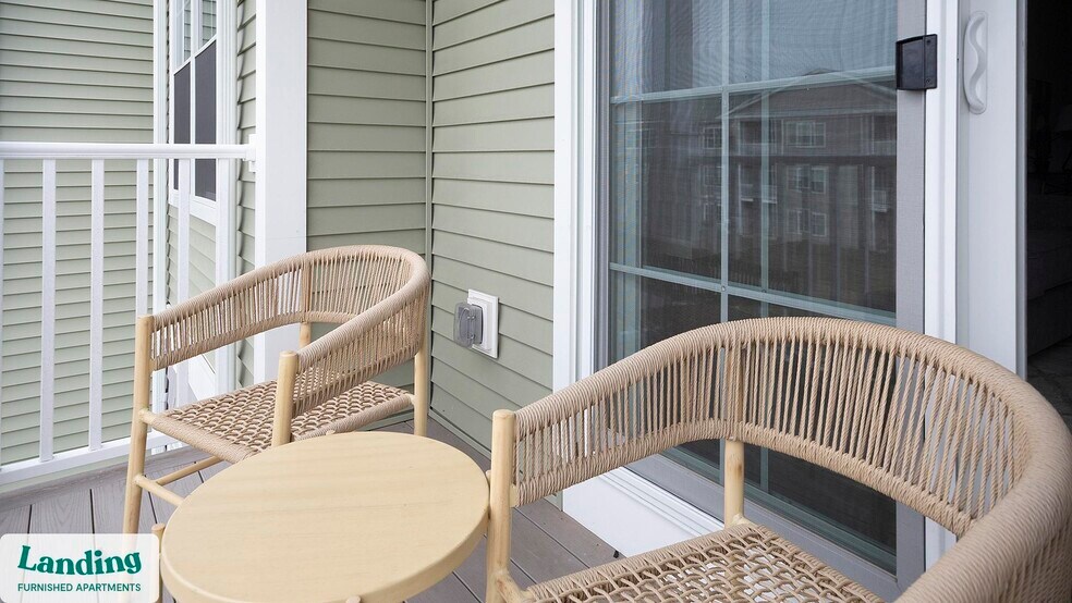 Building Photo - 2 Trl Run