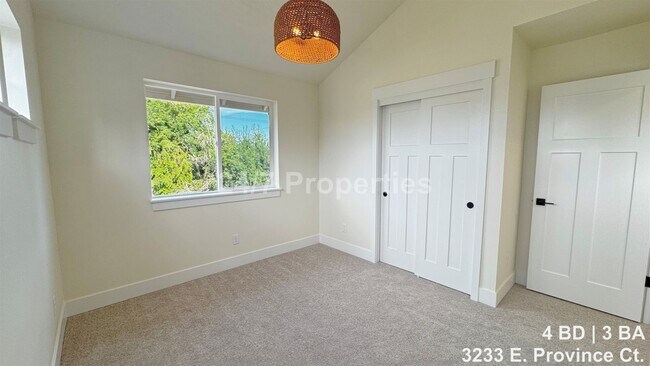 Building Photo - Brand-New 4 BD | 3 BA Home in Newberg