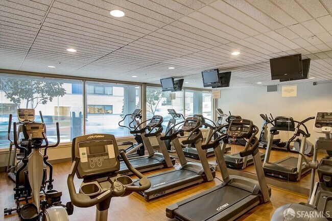 Building Photo - 201 Harrison St