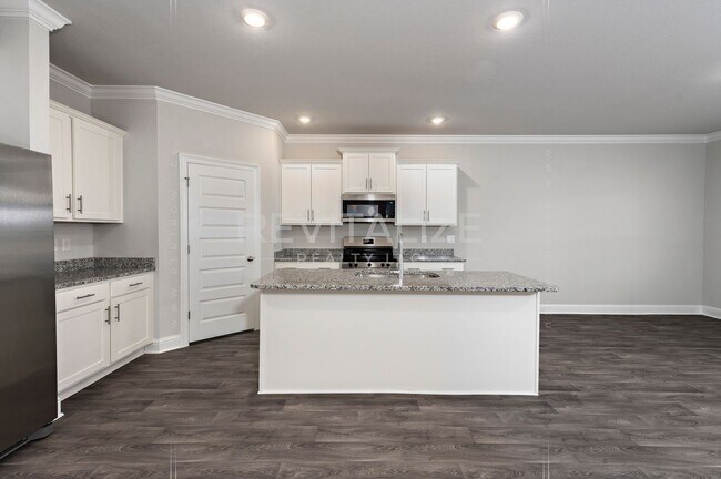 Building Photo - 14578 Dayton Cir