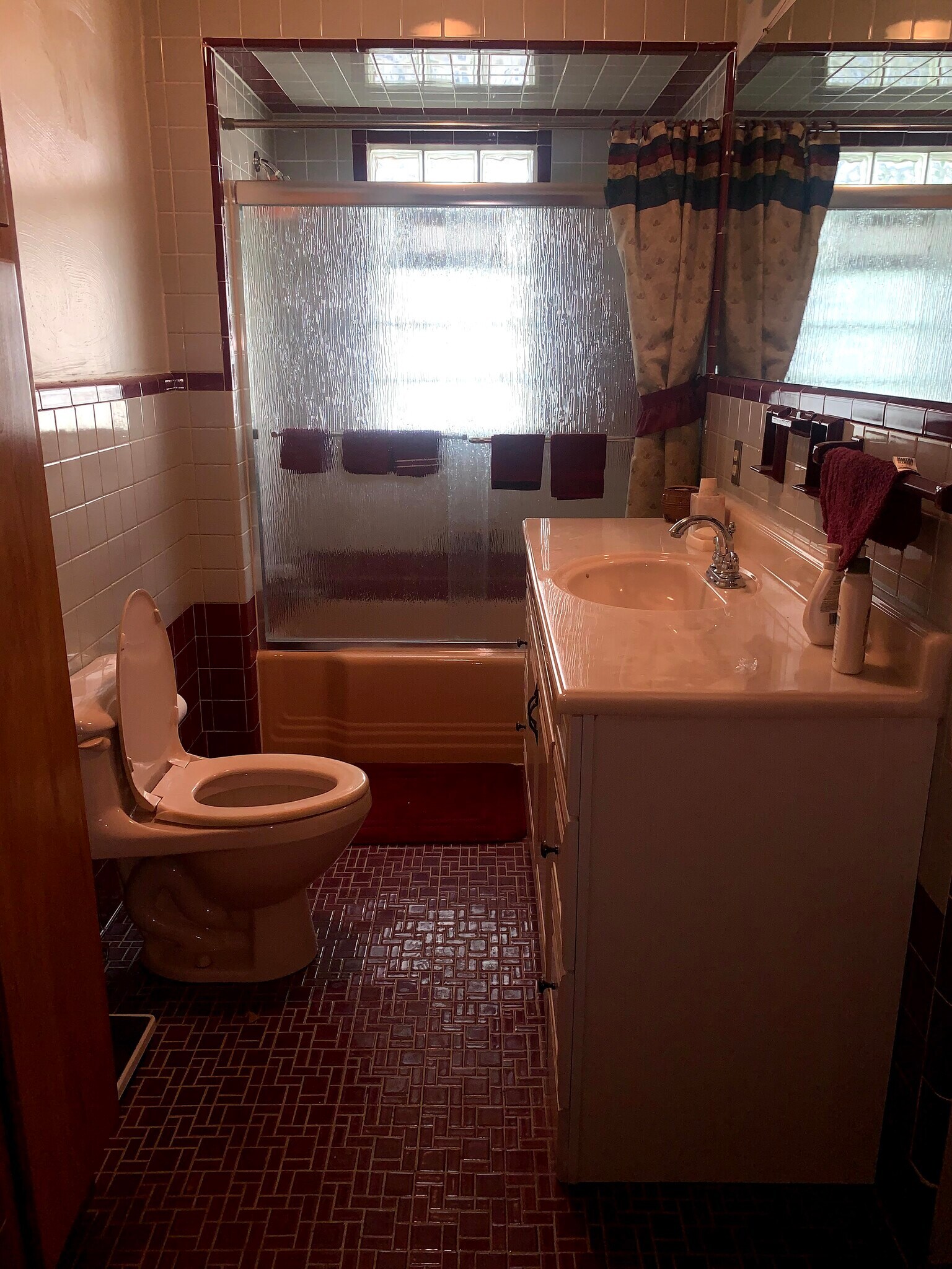 Building Photo - 44 Park Pl