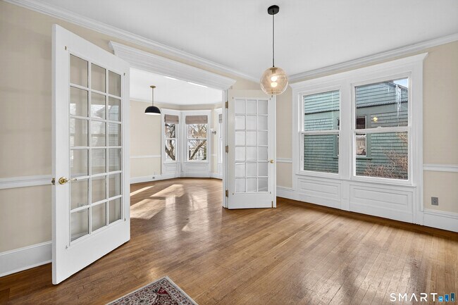 Building Photo - 339 Willow St