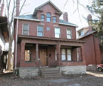 Primary Photo - 215 E 16th Ave