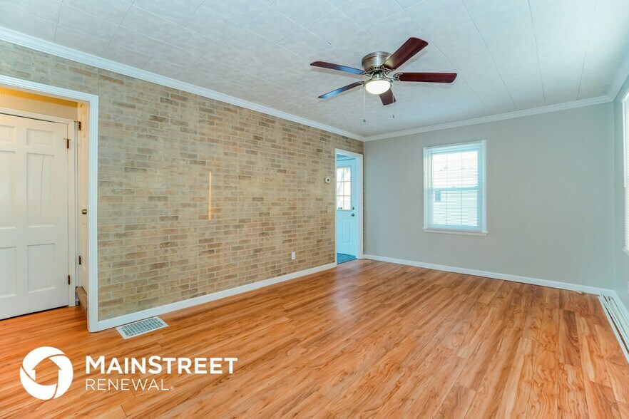 Building Photo - 494 Eldon Ave