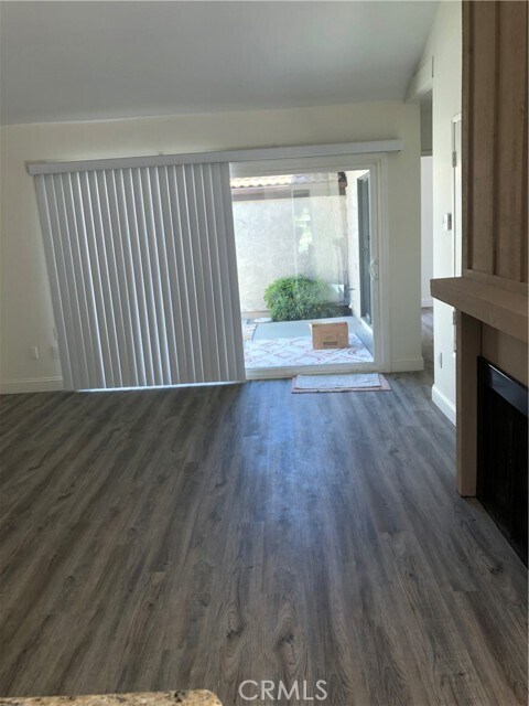 Building Photo - 15731 La Subida Dr