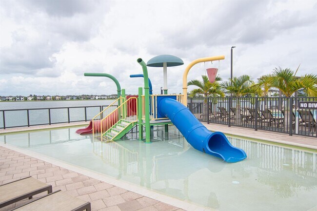 Building Photo - 8865 NW 160th Ter