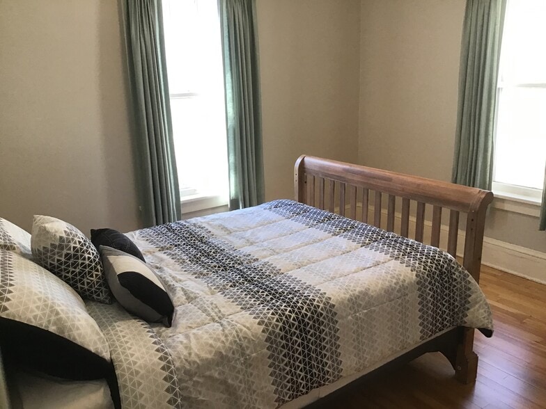 Bedroom 1 - 4636 Cedar Ave