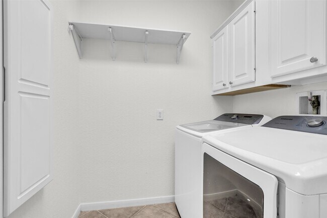 Building Photo - 79 W Shale Creek Cir