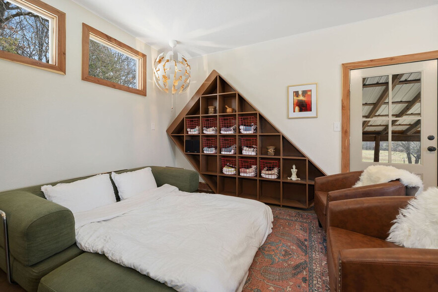 Building Photo - 17097 Lake Sequoyah Dr