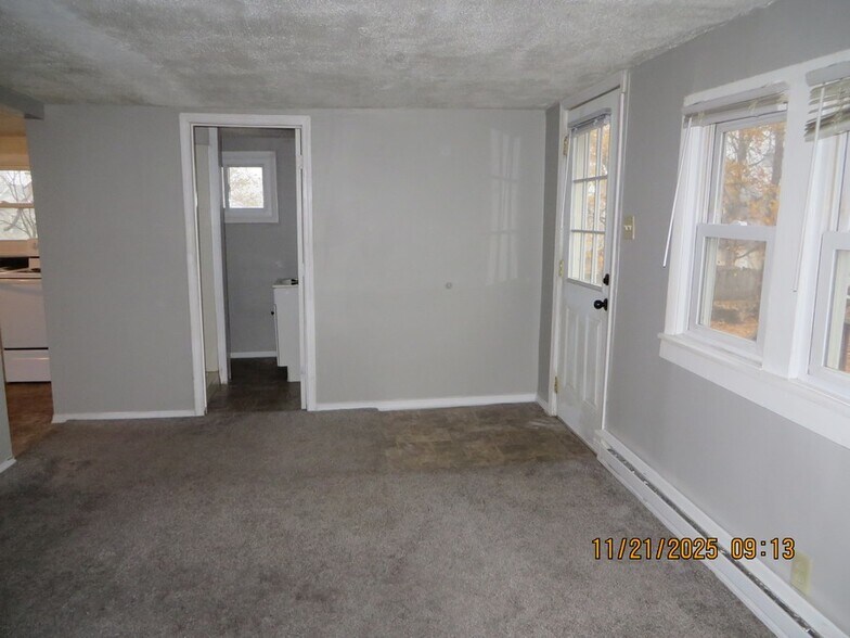 Building Photo - 919 Walnut St