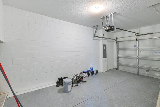 Building Photo - 12435 Bowes Branch Rd