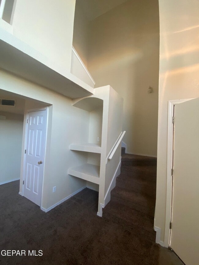 Building Photo - 745 Paseo Sereno Dr