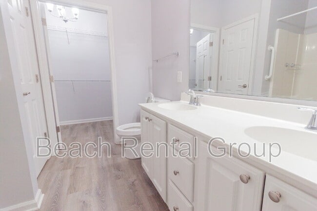 Building Photo - 211 Connemara Dr