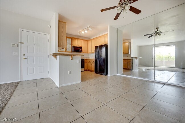 Building Photo - 75 N Valle Verde Dr