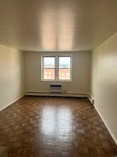 Building Photo - 99 Prospect St