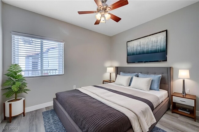 Building Photo - 2615 W Gary Ave