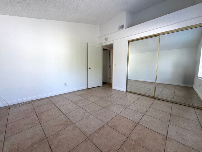 Building Photo - 3 Bedroom House in Sherman Oaks!
