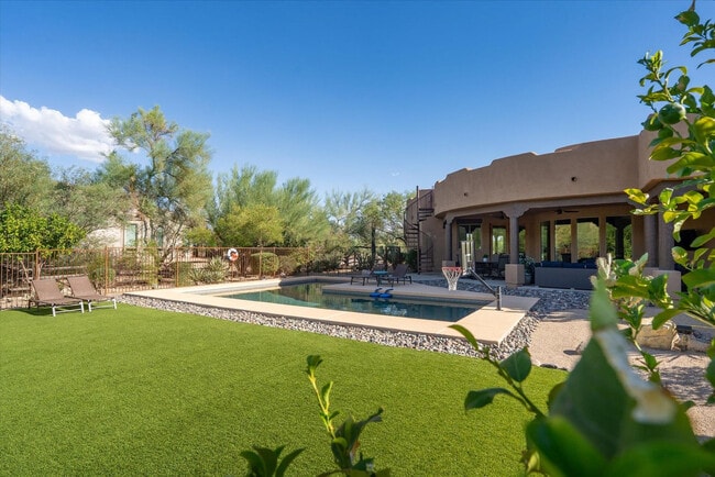 Building Photo - 6708 E Calle de Las Estrellas Rd