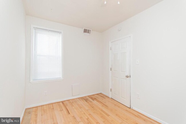 Building Photo - 2079 E Tioga St