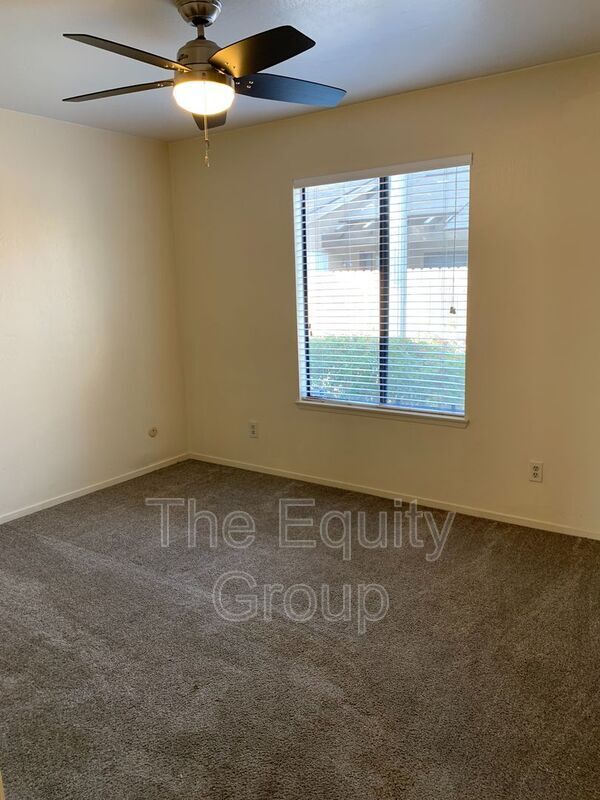 Building Photo - 4845 W Cypress Ave