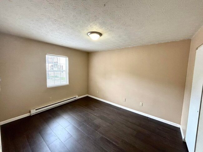 Building Photo - 1155 KY-3057