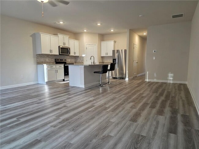 Building Photo - 4169 Oakwood Ter Ct