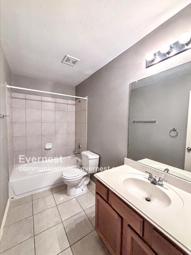 Building Photo - 24018 Blossom Crest Ln