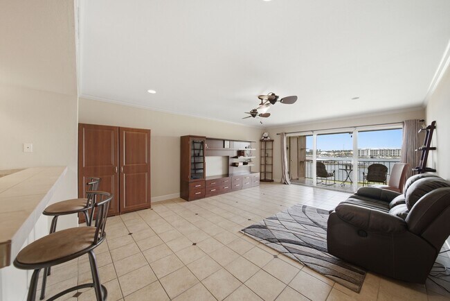 Building Photo - 15575 Marina Dr