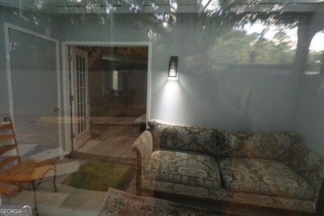 Building Photo - 933 Ohara Dr