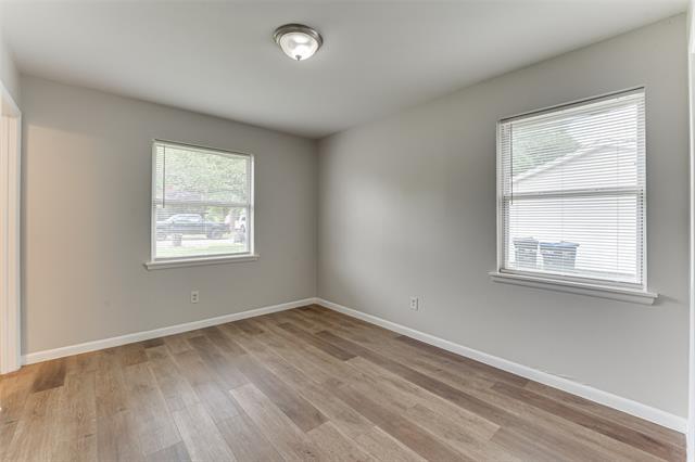 Building Photo - 1411 Skyline Dr