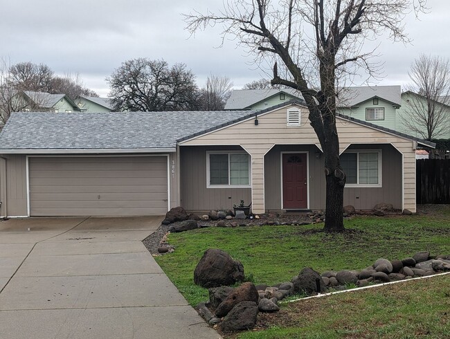 Primary Photo - 3 Bedroom 3 Bathroom House in Cottonwood