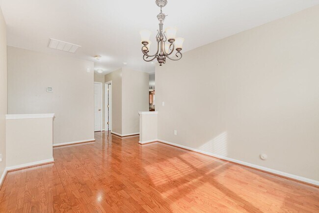 Building Photo - Room to Breathe! 5 Bedroom Home in Desirable Rolesville Location on .48 Acres