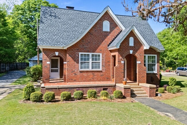 Building Photo - 1008 Fitzpatrick Ave