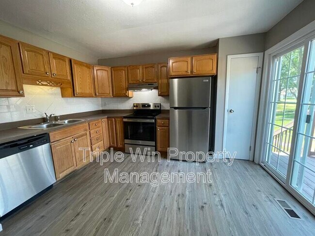 Building Photo - 1464 Monopoly Dr
