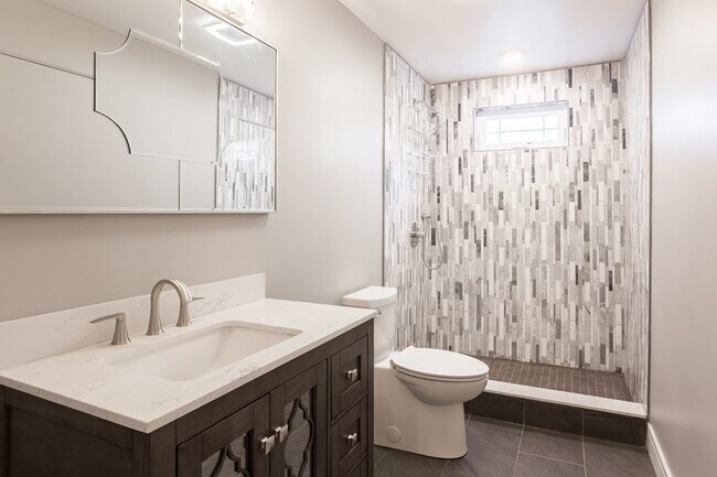 Building Photo - 35 Champney St