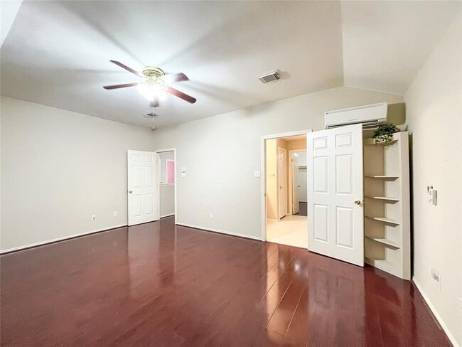 Building Photo - 916 Schooner Cove Ln