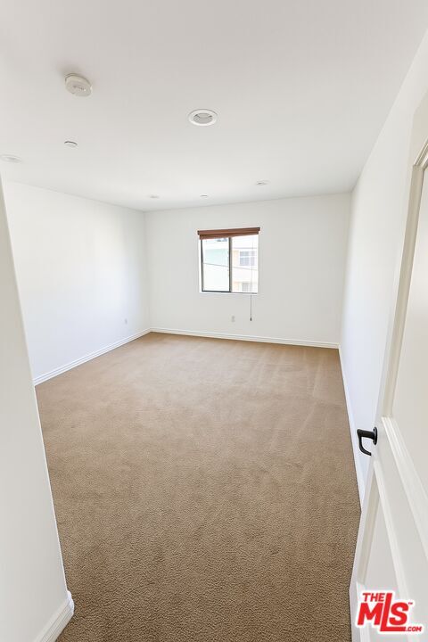 Building Photo - 1146 Hacienda Pl