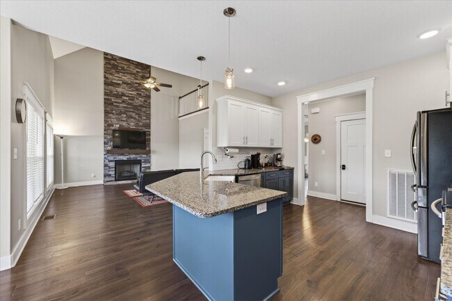 Building Photo - Piedmont Pl. - 325