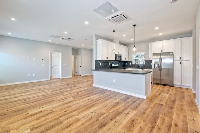 Primary Photo - 6834 Tower St