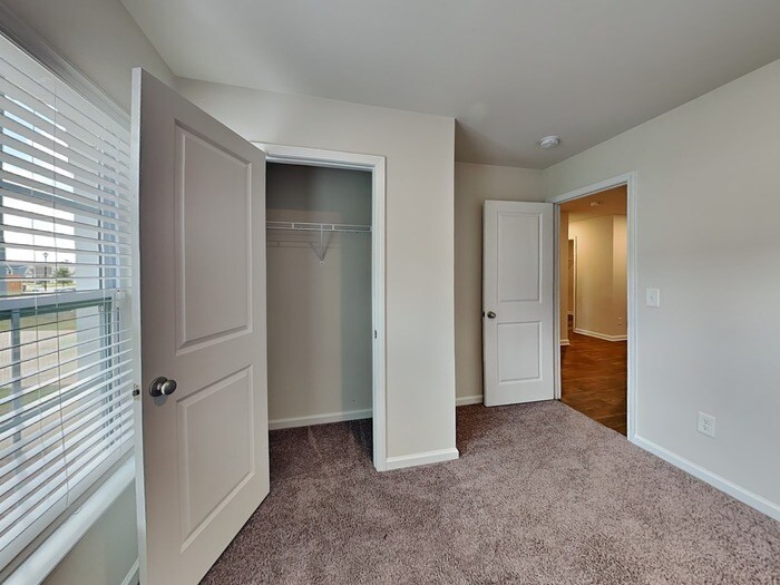 Building Photo - 302 Crooked Pne Ct