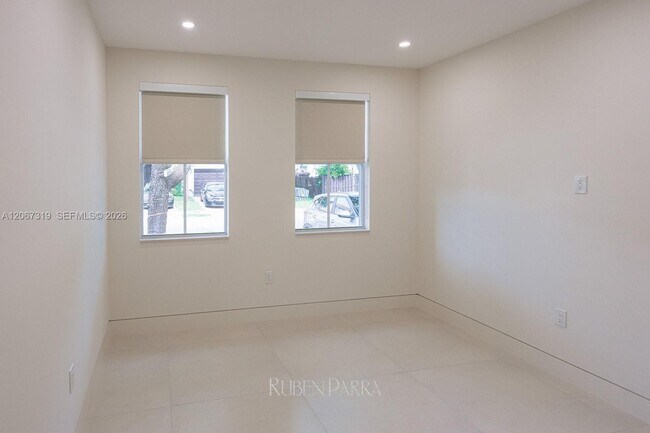 Building Photo - 8167 NW 108th Ct