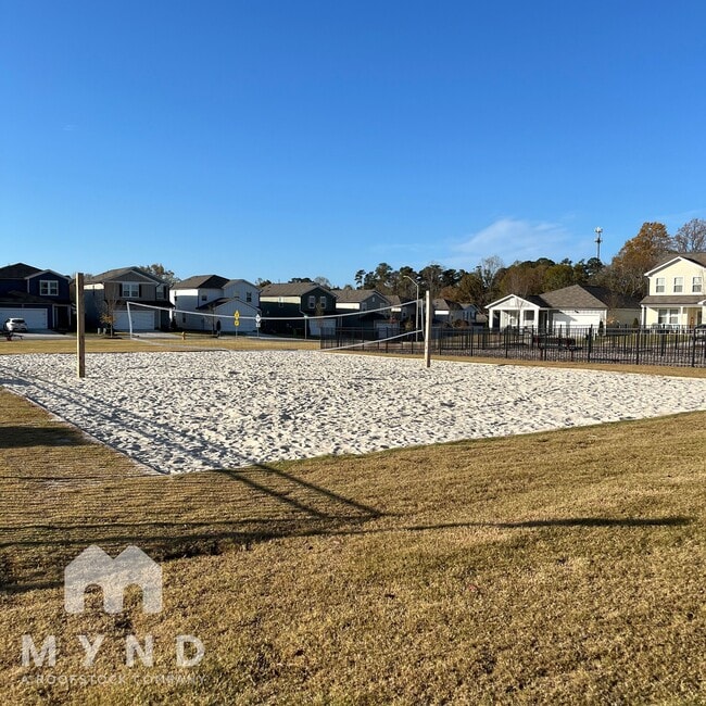 Building Photo - 807 McKenzie Pk Ter