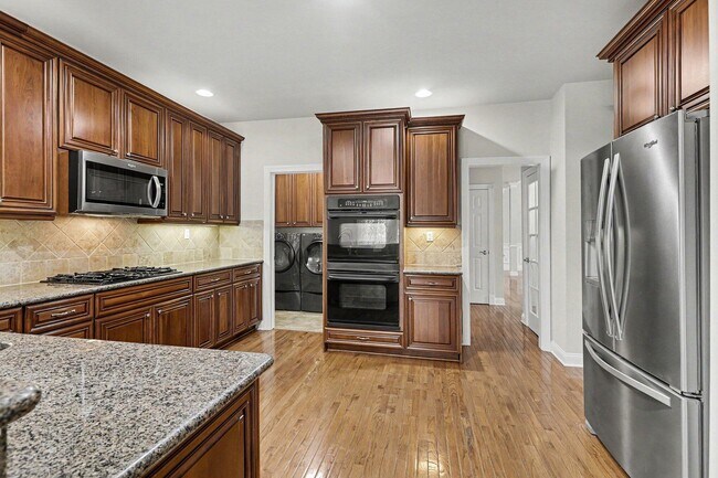 Building Photo - 24829 Reeds Pointe Dr