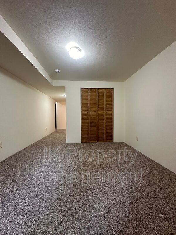Building Photo - 3209 Wild Rose Ln